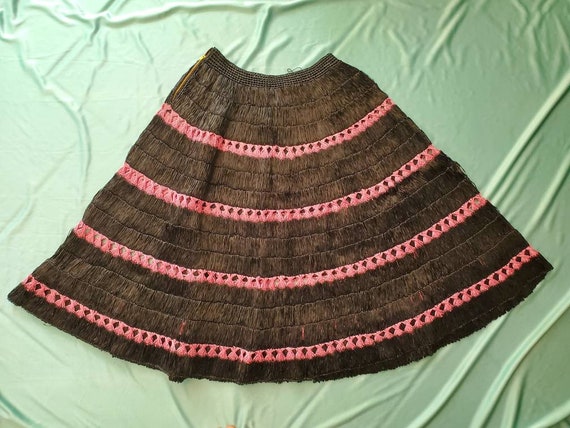Vintage 1950s Raffia Circle Skirt • Woven Pink and
