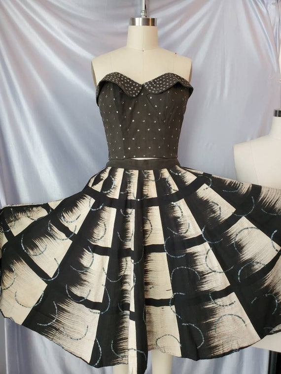 Vintage 1950s Handpainted Mexican Circle Skirt • C