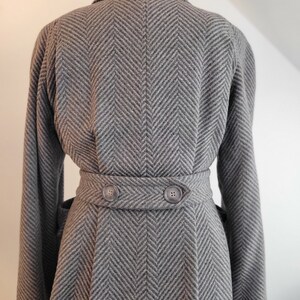 BONWIT TELLER, vintage 1940s black velvet jacket coat, fitted princess cut new look, nipped waist main image 0