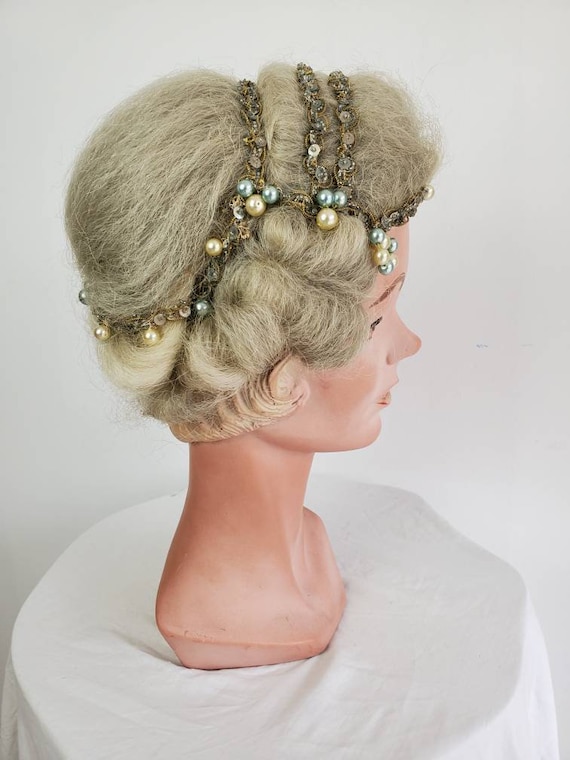 Vintage 1910s 20s Flapper Cloche Wig • Fashion Wi… - image 5