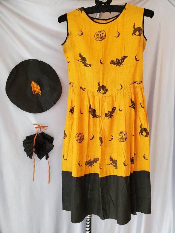 Antique Vintage Halloween Costume Dress • Hallowee