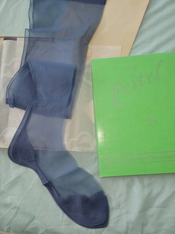 Vintage veitel stockings - Gem