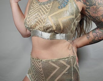 Costume da showgirl vintage Assiut con strass, due pezzi, argento, costume antico da showgirl Assiut in tulle Bi Telli Fabric