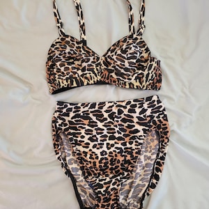 Vintage Leopard Print Bullet Bra and Matching Bottom Vanity Fair 32B Small/6