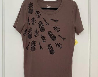 Purple daisy burst tee - Size XXL