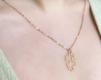 Collana personalizzata di puzzle per bambini con nome inciso Consapevolezza dell'autismo Gioielli per la festa della mamma Compleanno Regalo ispiratore per le donne - CALLIE