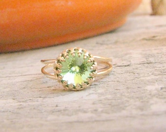Peridot ring gold August Birthstone Jewelry Vintage cocktail Green stone ring