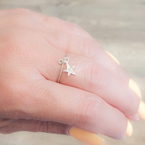 Thin Starfish Silver Ring - Adjustable Sea Star Ring - Dangle Charm Silver Ring - Silver Charm Ring - Dangle Ring - Gold Filled Thin Ring