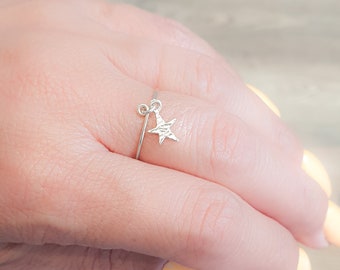 Anillo fino de estrella de mar plateado - Anillo ajustable de estrella de mar - Anillo colgante de plata - Anillo con dije de plata - Anillo colgante - Anillo fino chapado en oro