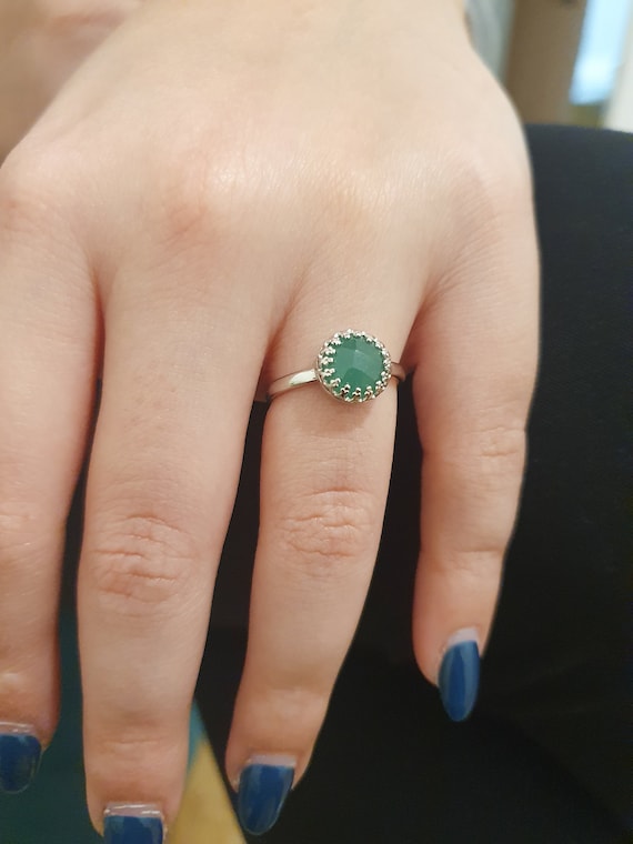 Anillo con piedra de jade hotsell