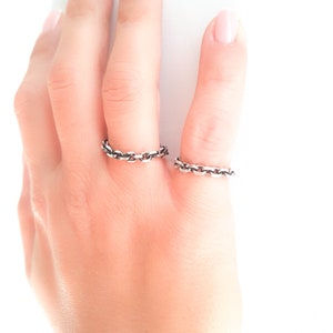 Chain ring Silver ring oxidized knuckle link ring Boho stack ring Unisex Ring
