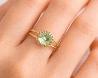 Ring met peridootkristallen 8 mm | Gold filled of sterlingzilver 925 | Sierlijke groene solitairering | Minimalistische geboortesteensieraden | Cadeau voor haar