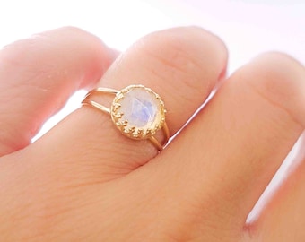 Mother Day - Moonstone ring Moonstone jewelry Rainbow moonstone Gold engagement promise ring