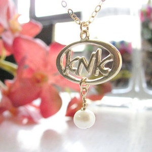 Moederbedel in Hebreeuwse letters - Gold filled sieraden - Gepersonaliseerd cadeau voor moeder - Hebreeuwse &#39;אמא&#39;-hanger - Zinvol Moederdagcadeau