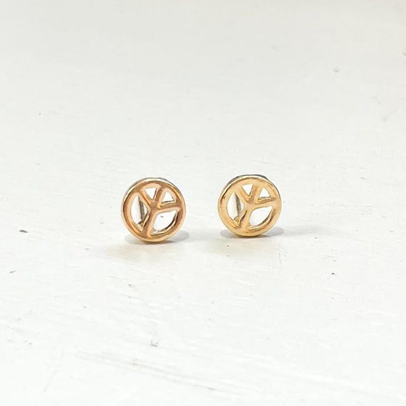 【AMBUSH】PEACE EARRING GOLD Buy Minimalist Gold-filled Peace Stud Earrings for Everyday Wear