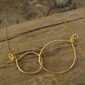 Interlocking circle necklace Best friends Gold Two circles Entwined necklace