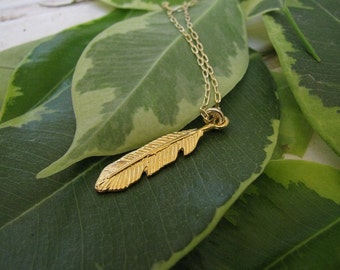 Mother Day - Feather Gold necklace leaf pendant Indian jewelry Simple Everyday necklace Dainty