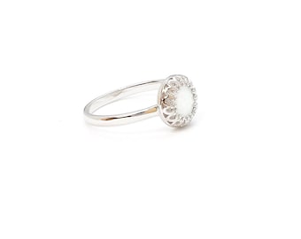 Anillo de plata con ópalo, ópalo arcoíris, ópalo blanco, anillo de ópalo de una sola banda