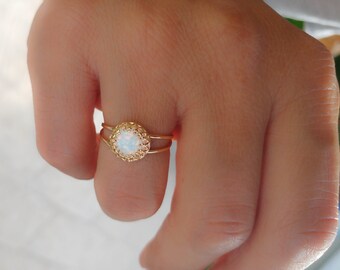 Mother Day - Opal gold ring Rainbow opal white opal Double band opal ring