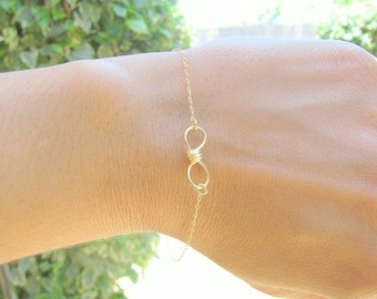 Mother Day - Infinity bracelet, Handmade , Dainty, Gold Infinity bracelet, Infinity gold jewelry