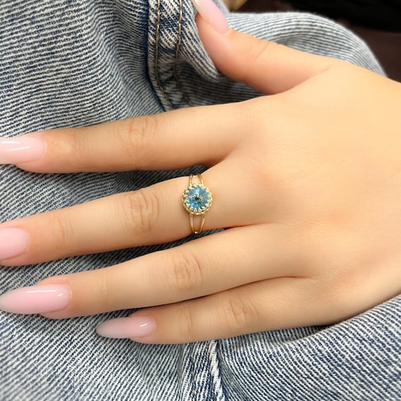 Aquamarine Ring Aqua Turquoise Blue March Birthstone Ring Vintage