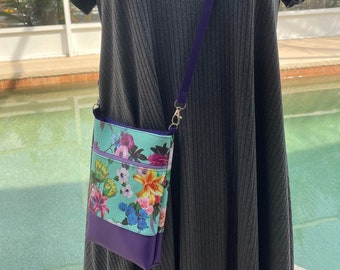 Faux Leather Floral Crossbody Bag: Lightweight Cellphone Shoulder Bag