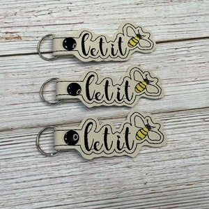 Let it Bee Keychain | Snaptab | Backpack Tag | Keyfob