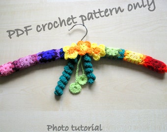 Pattern. Vintage style. Crochet clothes/coat hanger with corsage decoration. Photo tutorial. Instant PDF download.
