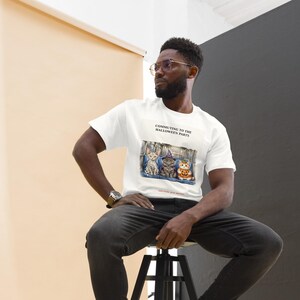 Camiseta engraçada de Halloween com gatos, camiseta com gatos no metrô, presente assustador para amantes de gatos, bruxa múmia abóbora gatos, camiseta de Halloween desenhada à mão imagem 1