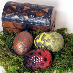 Calico Dragon Egg features multi-color scales image 10