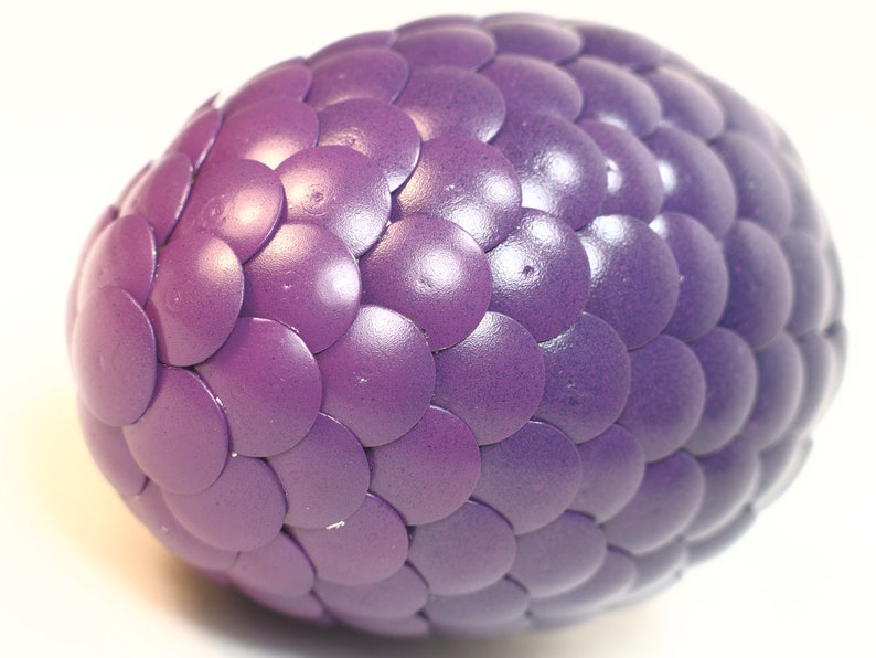 Purple Dragon Egg fades from lavender image 4