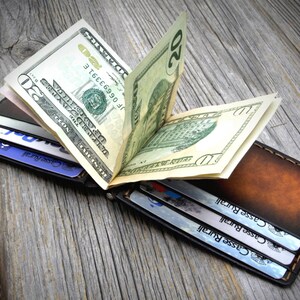 Cartera de cuero con clip para billetes personalizada para hombre, tarjetero de cuero italiano genuino teñido y cosido a mano, regalo personalizado para él