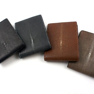 Brown stingray wallet for man image 3