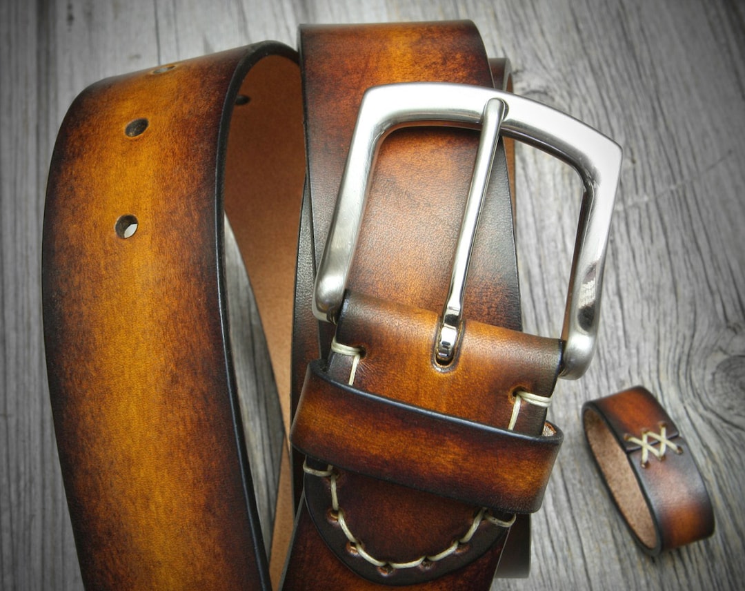 Handcrafted Full-grain Italian Leather Belt: Personalized  display picture 3