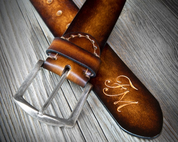 Handcrafted Full-grain Italian Leather Belt: Personalized  display picture 2