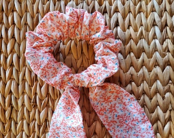 Liberty print Scrunchie With Tails: Coral Abstract