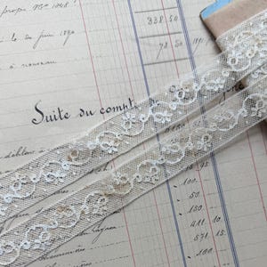 Antieke Franse Valenciennes delicate gebeitst kant - 1 werf - Made in France - 3/4" breed