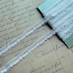 Galon vintage en dentelle de coton blanc délicat français de 1 mètre - largeur 5/16" - fabriqué en France