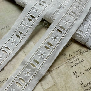 1 1/4" vintage blanc Français perles dentelle bordure suisse - Fabriqué en France