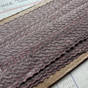 1 yard de 1 3/8 po. de largeur galon métallique antique doré et rouge français - galon vintage pour le rembourrage, vêtements vestimentaires, etc.