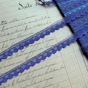 Galon vintage en dentelle violette délicate de 1 yard - 3/8" de largeur - fabriqué en France