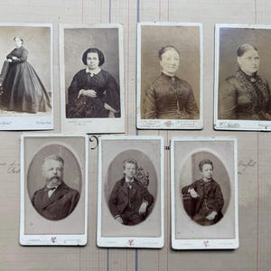 Assortiment de cartes et de photos de cabinet françaises anciennes et vintage authentiques - Vintage original pour les journaux indésirables ou les collectionneurs - Lot de 7
