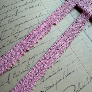 Galon en dentelle de coton rose bonbon rose vintage 1 mètre - 1/2" de largeur - fabriqué en France