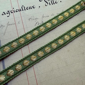 Garniture en ruban métallique vert olive et or vintage de 1 mètre - Fabriqué en France - 9/16" de largeur - Motif à pois métalliques
