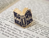 Readers Gonna Read Book Enamel Pin - Book Enamel Pin – Book Lover Gift – Enamel Lapel Pin - Reading Gift