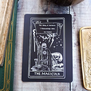 Prospero Tarot Card Mini Print - Le Magicien - Collection de Tarot Shakespeare - Tarot Deck - Carte postale - Shakespeare Print