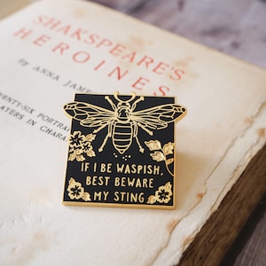 Katherina het temmen van de feeks emaille pins - Shakespeare's Heroines Collection - boekenliefhebber - feministische pin - Shakespeare - literatuur cadeau