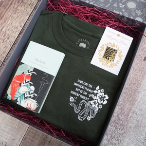 Lady Macbeth Gift Set Shakespeare's Heroines Collection Gift for Book Lover Enamel Pin Slogan T-shirt Feminism Literature Gift image 3