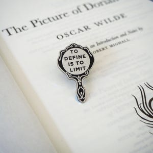 Dorian Gray Enamel Pin Badge – Oscar Wilde Literary Quote Pin – Gothic Book Lover Gift – Dark Academia Accessory – Gift for Bookworm