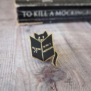 Lesekatze Emaille Buch Anstecker - Geschenk für Buchliebhaber - Lese Emaille Pin - Katzenliebhaber - Niedlicher Katzen Emaille Pin